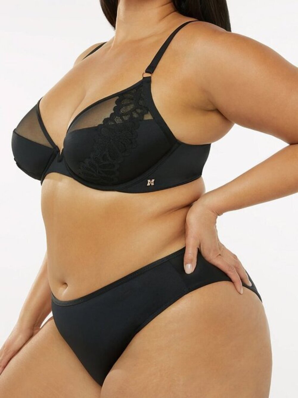 Savage X Fenty Not Sorry Half-Cup Plunge Lace Bra in Black Size 32DD